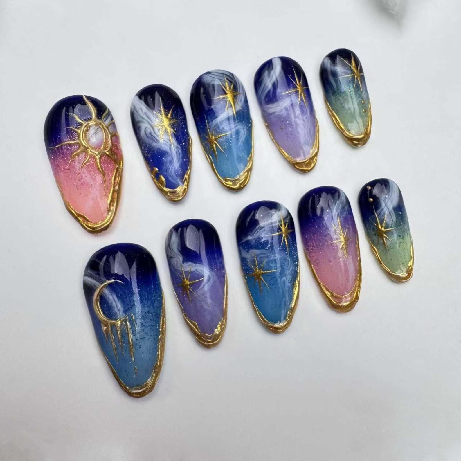 Handmade Galaxy Gradient Gold Sun Star Metal Line Medium Almond Press on Nails