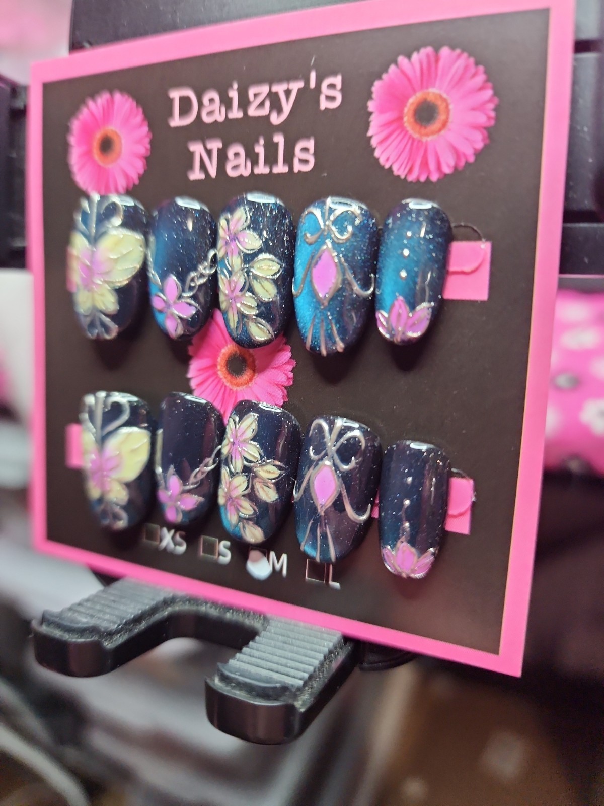 Medium Size Purple Floral Press-on Nail 10Pc Set Handmade Oval 2.0 Cm Length