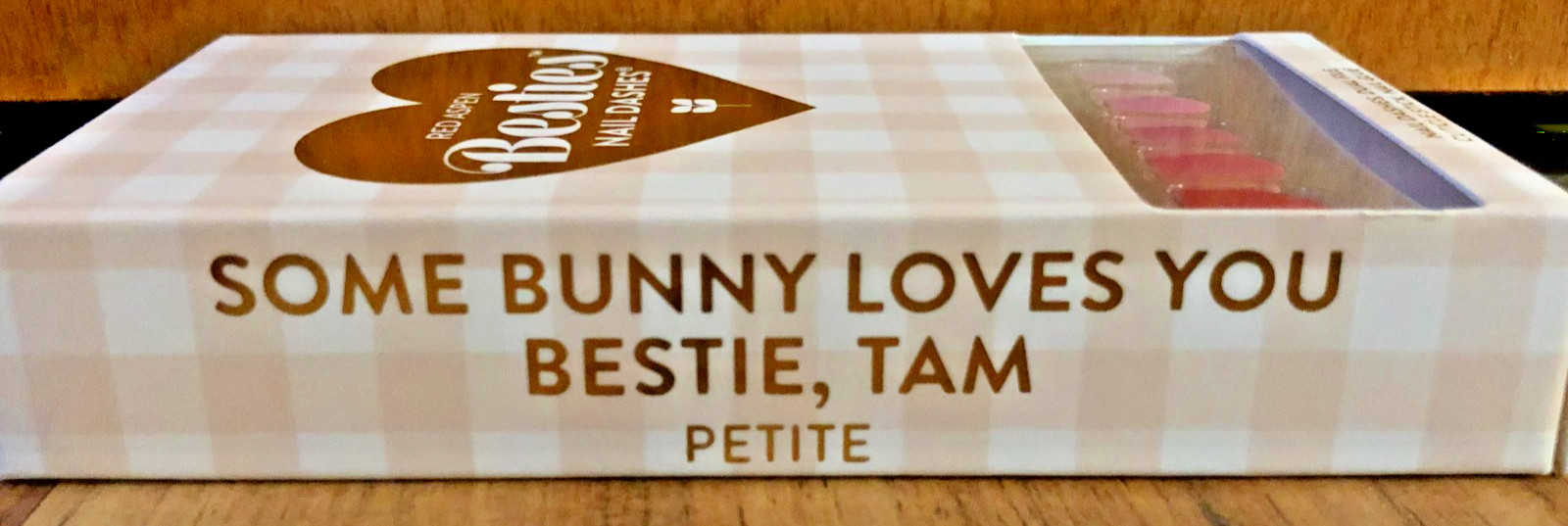 Red Aspen Nail Dashes Besties Petite ” Some Bunny Loves You Bestie, Tam “
