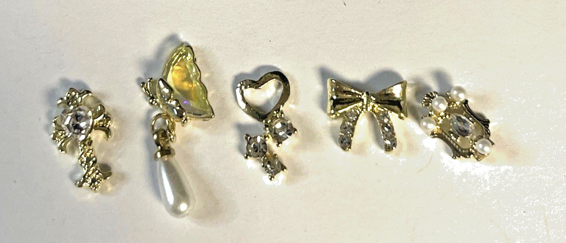 Nail Jewelry 5 Rhinestones Pearl New