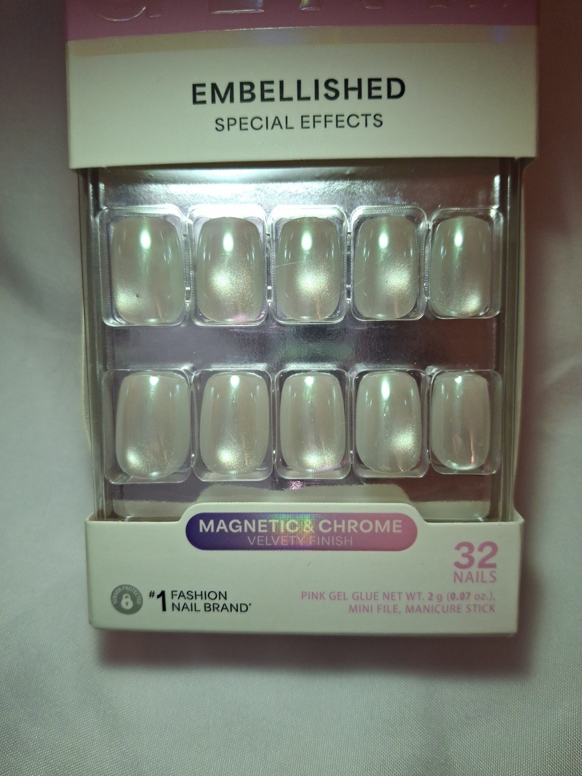KISS GLAM Acrylic False Nails, Short Embellished Effects 32 Count Pack Of 1