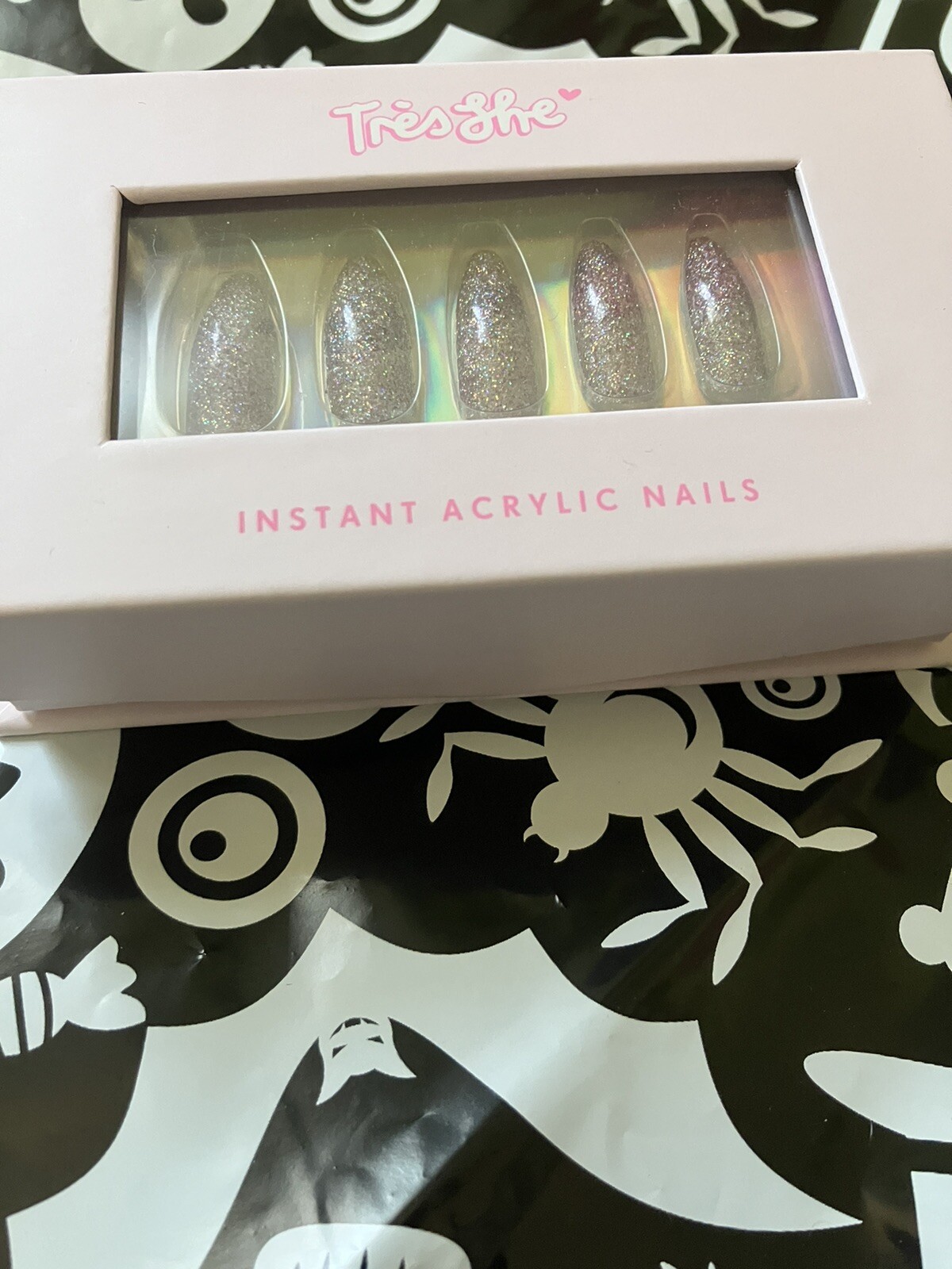 Tresshe tres she nails press on nails