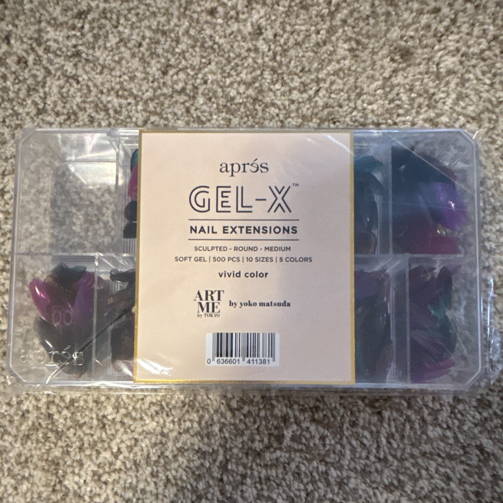 après GEL-X Sculpted Round Medium Soft Gel Nail Extensions Multicolor