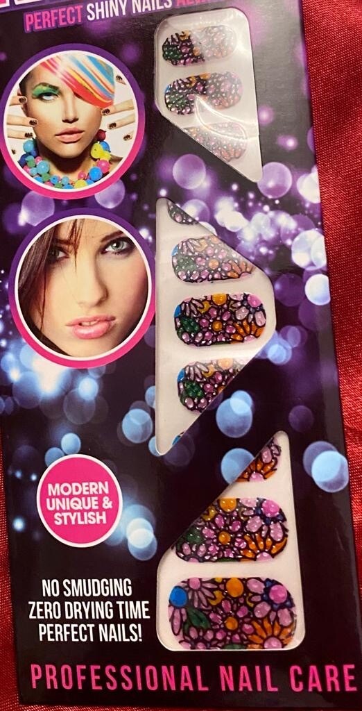20 x Stick on Nails Foils art decal transfer pink flowers butterfly rose animal