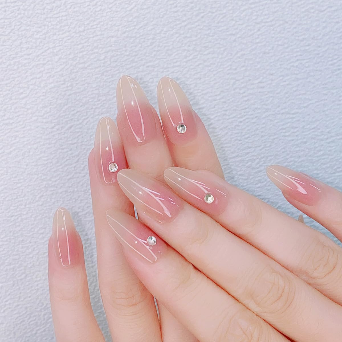 Nude Press on Nails Pointed Almond Fake Nails Tips Full Cover Medium False Gradi