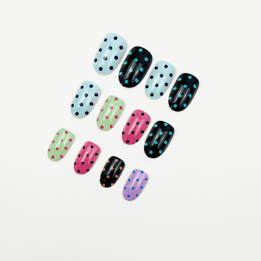 48pcs Oval Press on Nails, Multicolor Polka Dot Glossy Y2K Trendy Nail Art