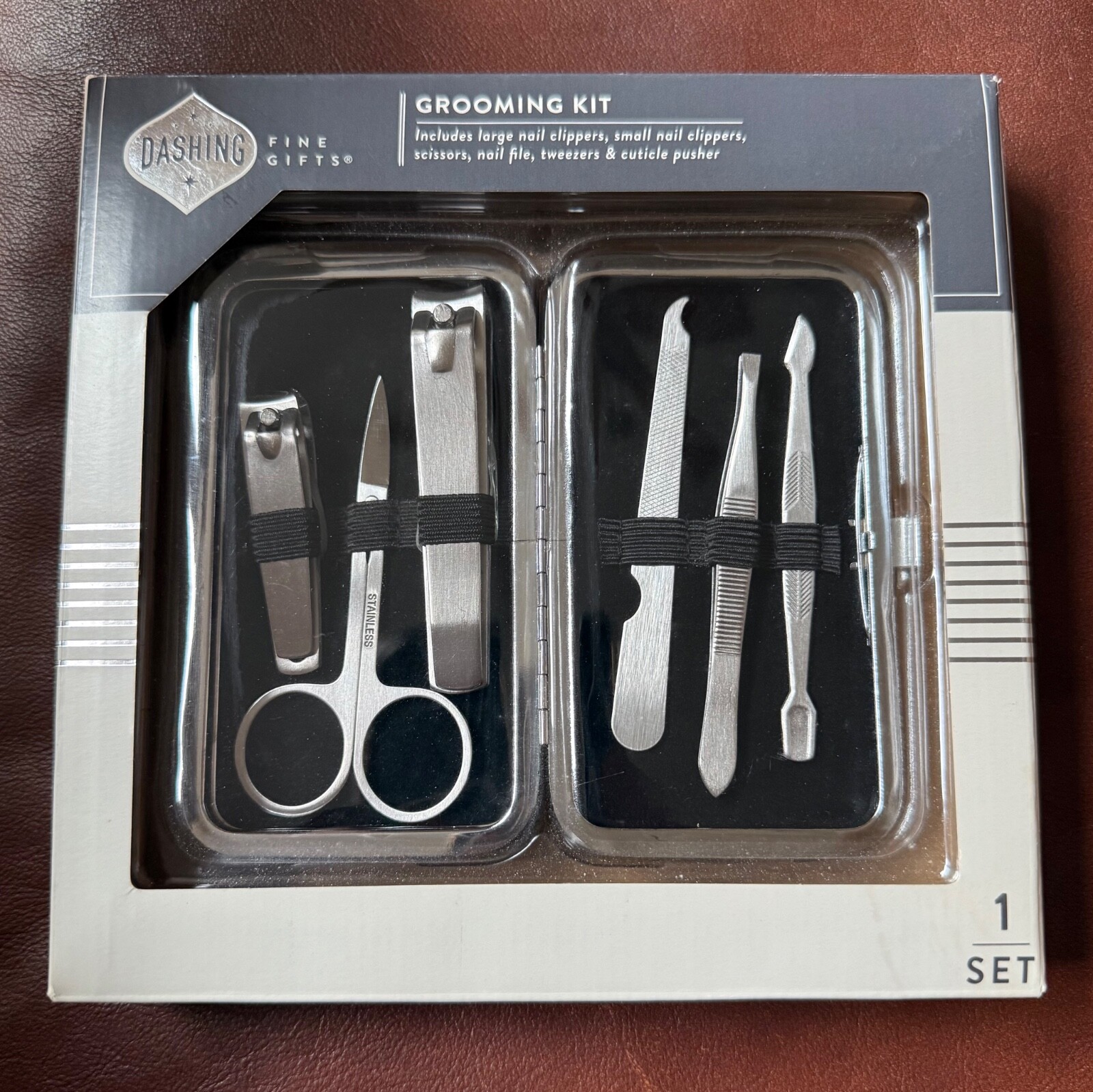 Dashing grooming Kit Brand new in box. Includes: Large nail c