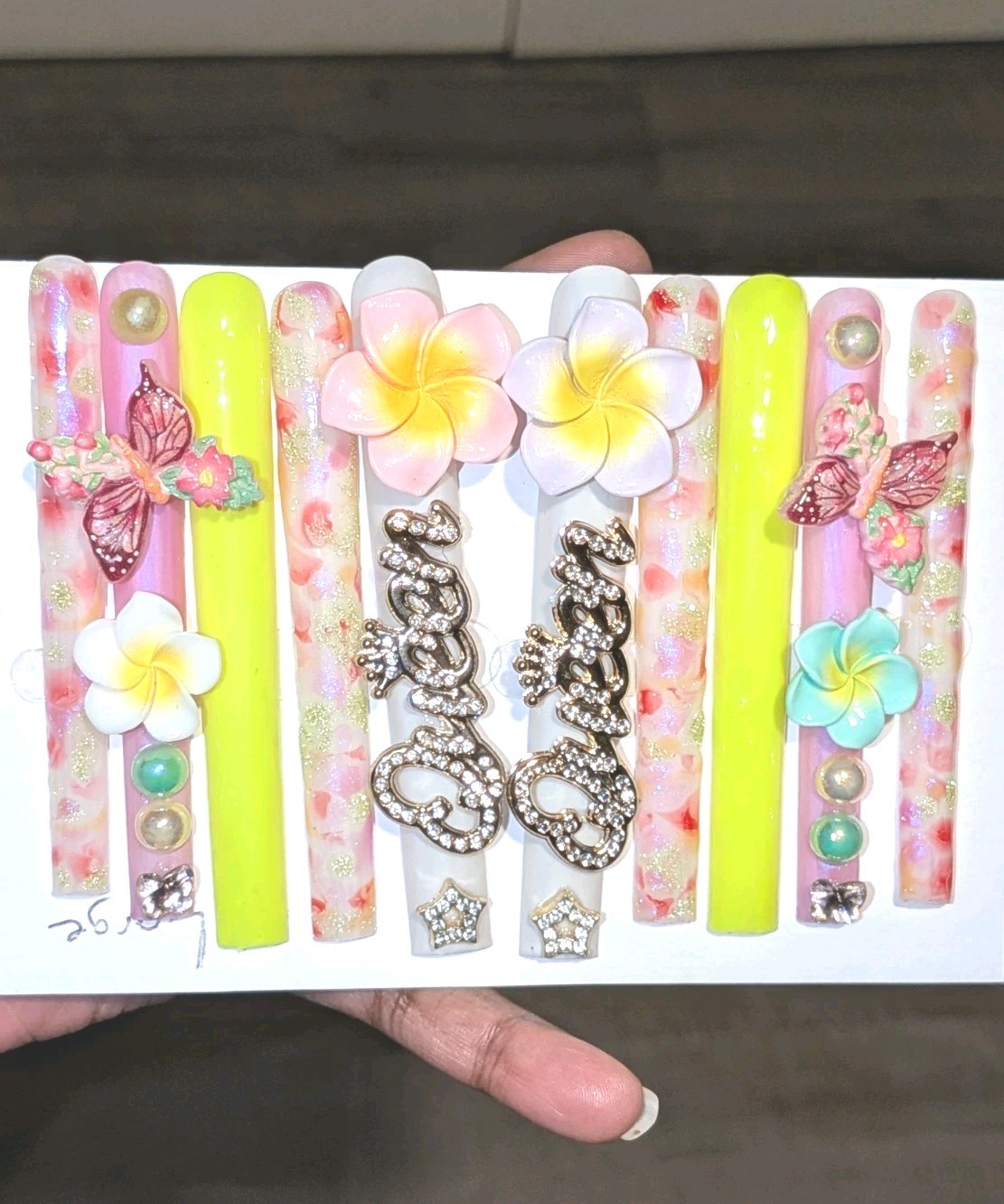 Handmade 6XL Tropical Floral Rhinestone Press-On Nail Set – Yellow, Pink, White