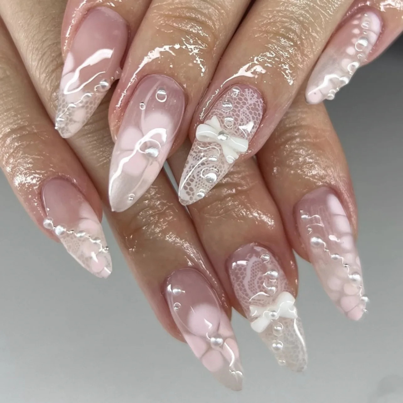 24pcs 3D Floral Press on Nails: French Almond Bow Pearl Fake Nails