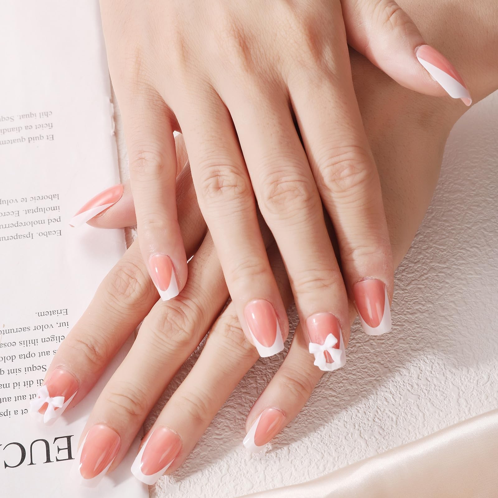 24Pcs Pink French Tip Press On Nails – Short Square Glossy Nude Fake Nails, F…
