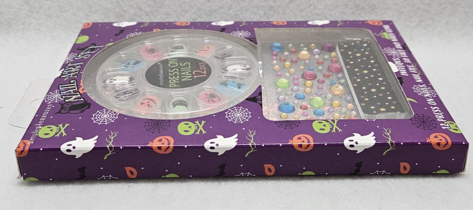 Simple Pleasures 12 Piece Halloween Nail Art Set/New