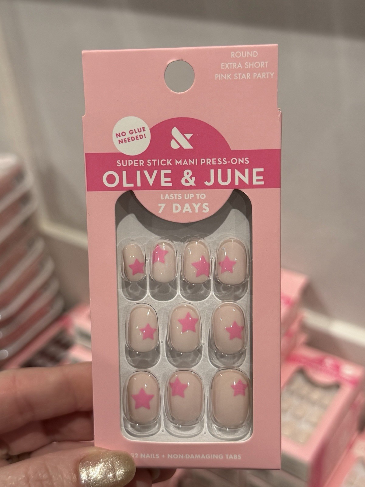 Olive & June Press-On Nails Round Extra Short Pink Star Party Pre-Designed