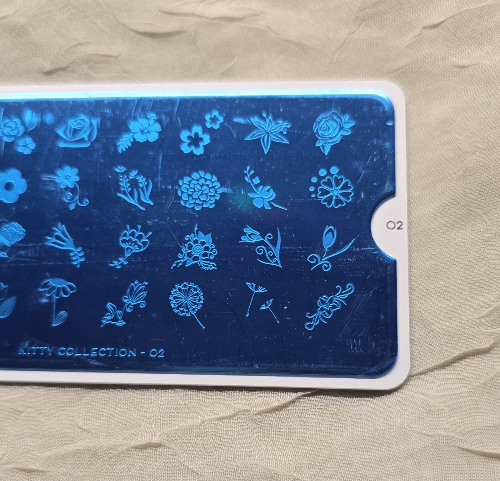 MoYou London Kitty Collection 02 Nail Stamp Plate Flower Floral Leaves Garden