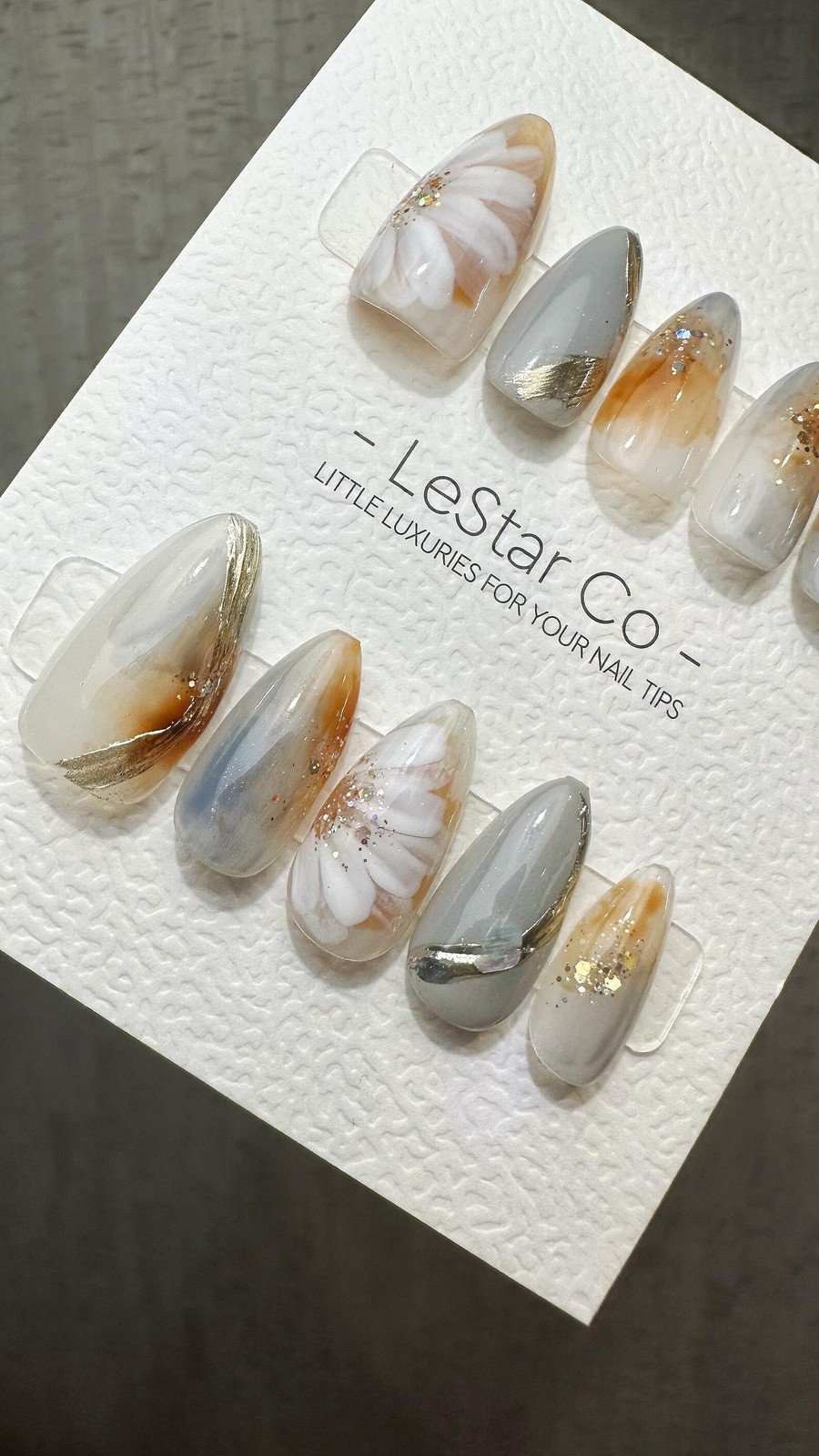 Handmade Watercolor Daisy Gold Foil Gradient Medium Almond Press on Nails