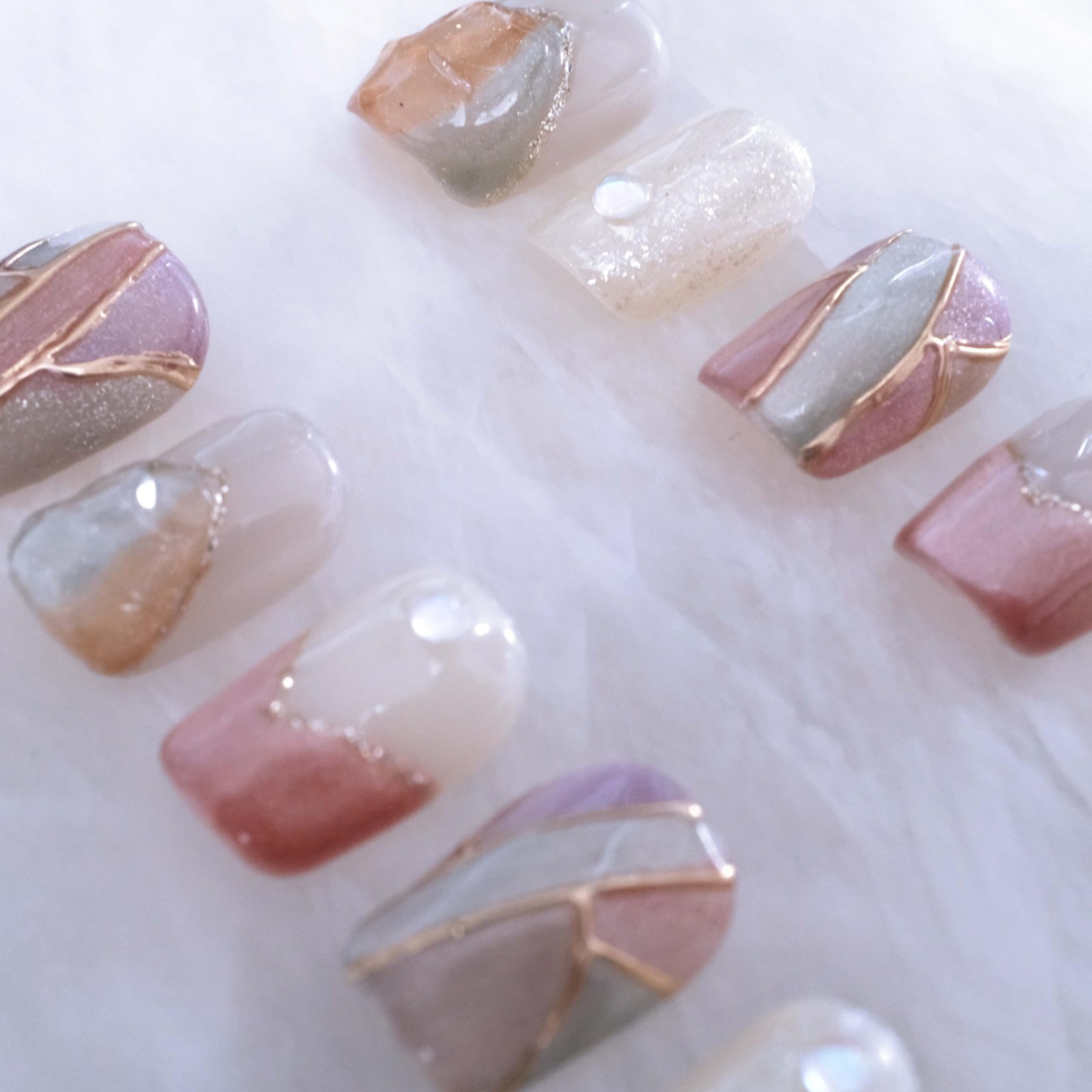 Colorful Geometric Cat Eye Press-On Nails – Short Square Gel Fake Nails, 10 Pcs