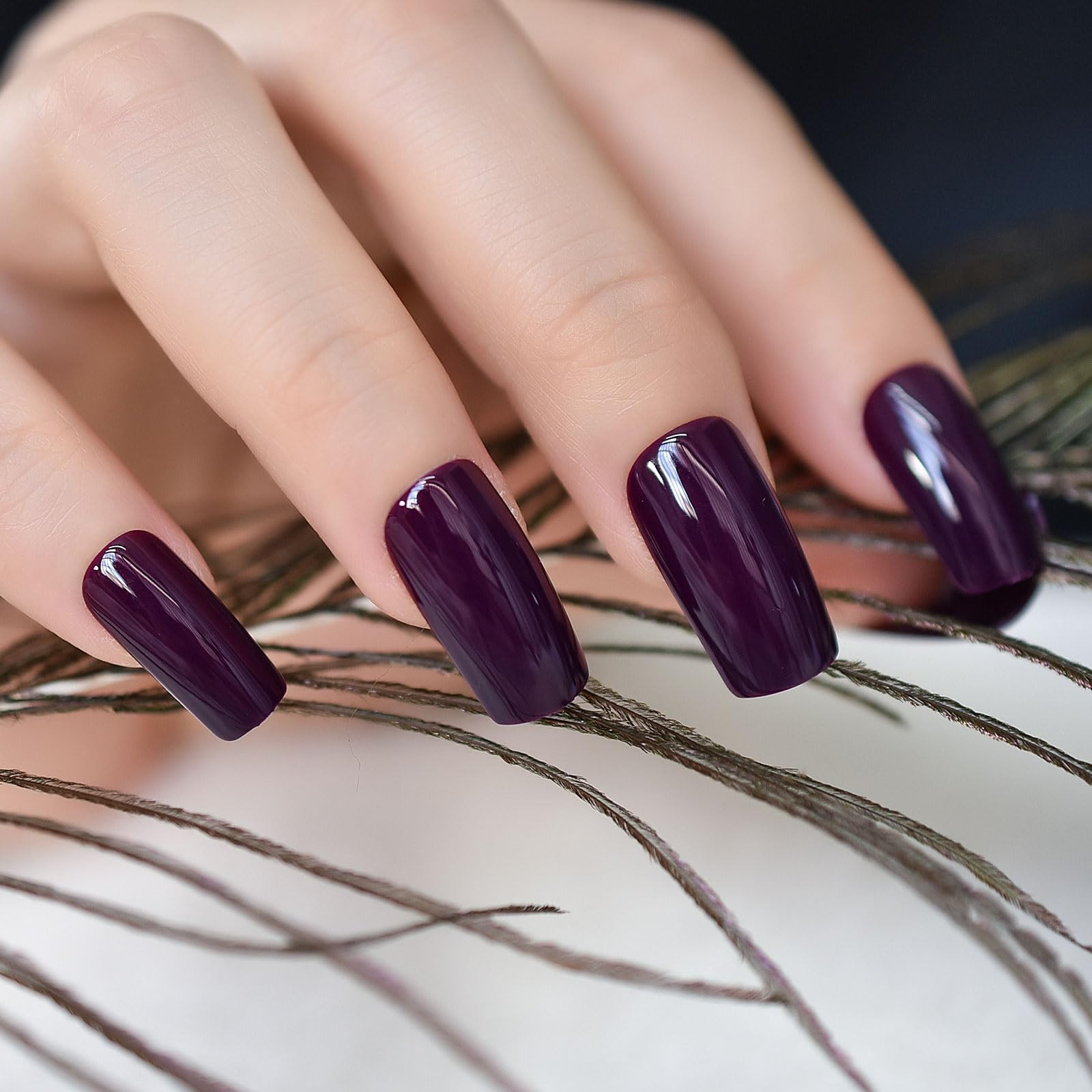 Glossy Finished Dark Grapes Purple Press On False Nails Medium Length Squoval…