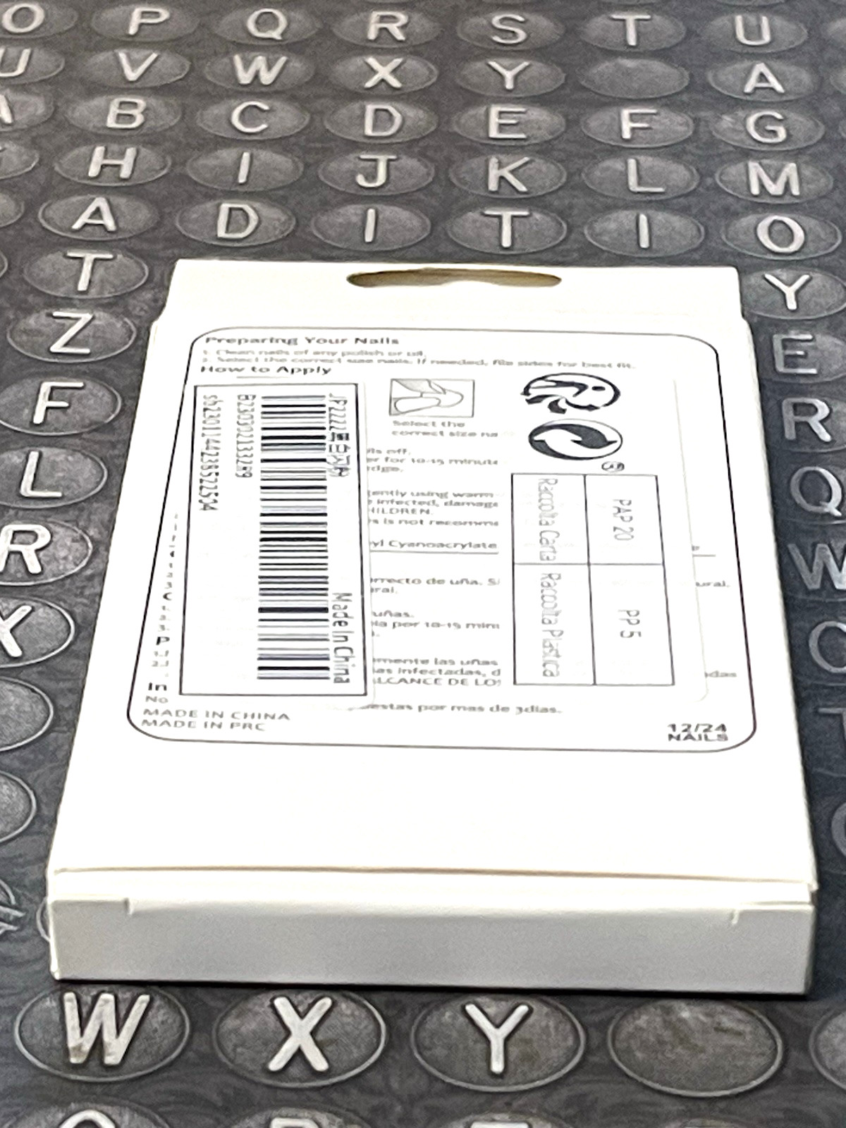 For Wonderful Nail Collection WHITE & BLACK with SILVER ACCENTS Press On Mani