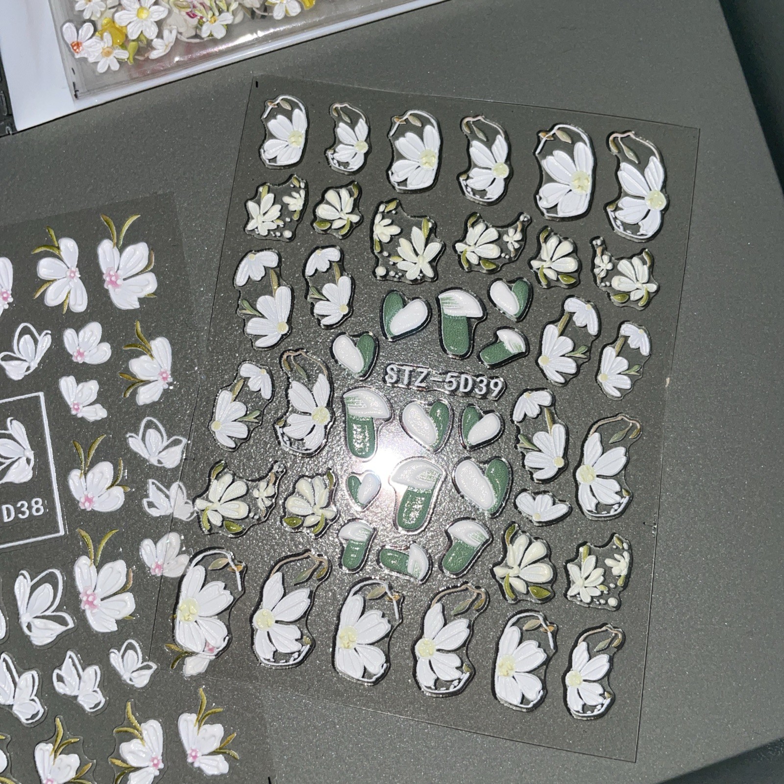 10 sheets FULL BEAUTY Nail Stickers – Self-Adhesive Glossy PVC Floral Decals