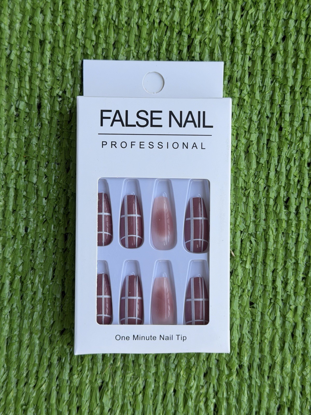 Trendy Pink Press On Nails 24 Piece Set Glossy Nails