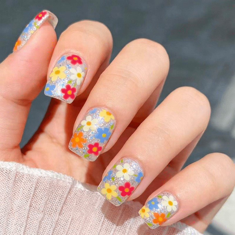48Pcs-Short Square Silver Glitter Base Colorful Mini Daisy Floral Press on Nails