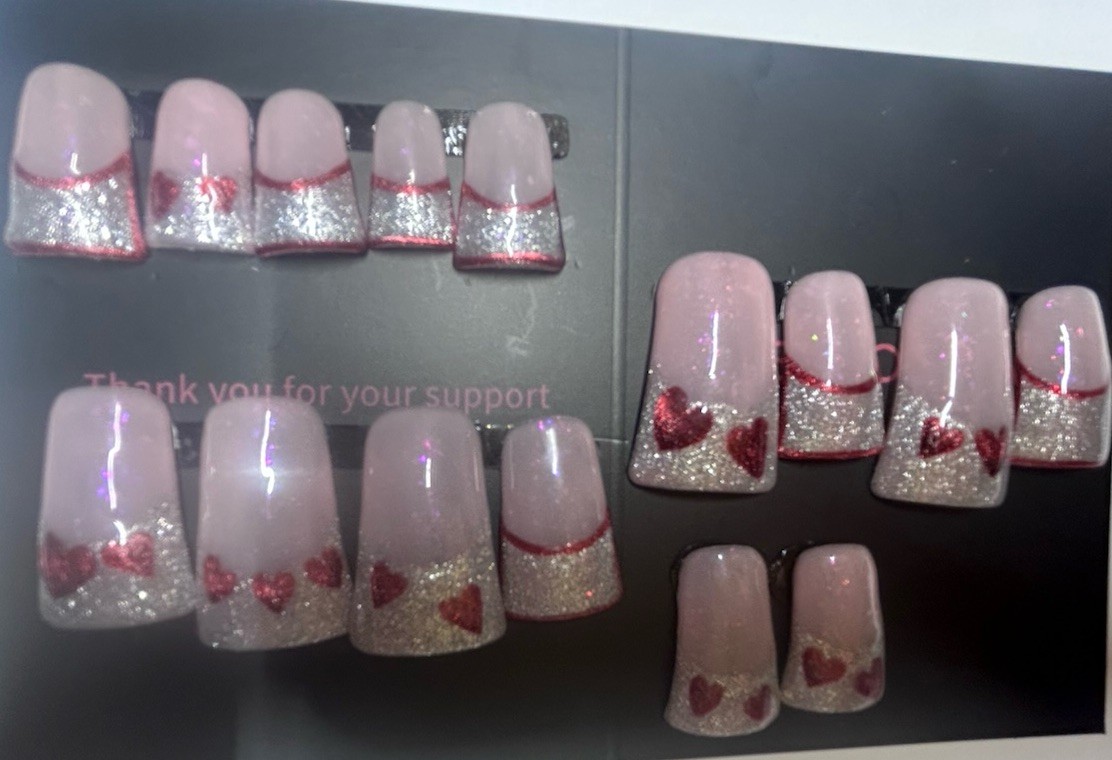 Prees On Valentine Nails