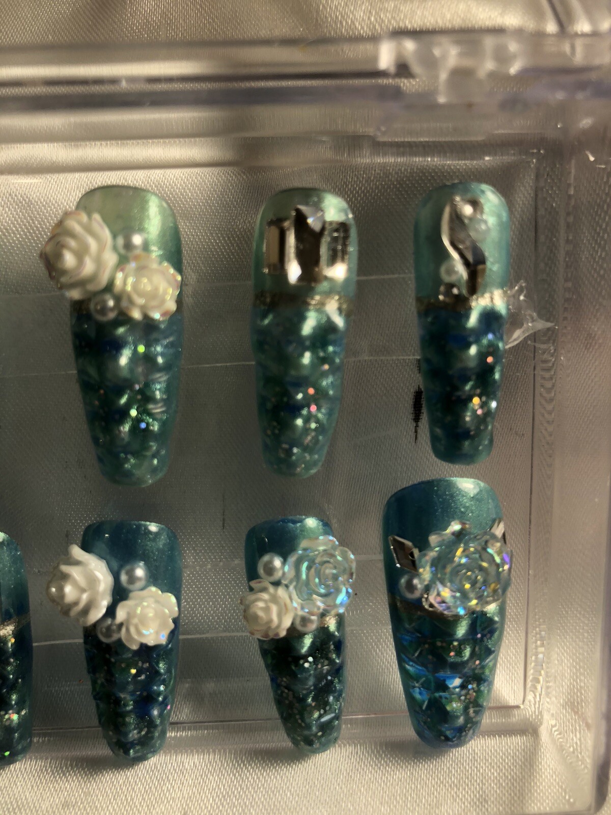 Z NAILZ! Z CLAWZ! Gorgeous Aqua Alligator Textured Press On Nails With Flowers