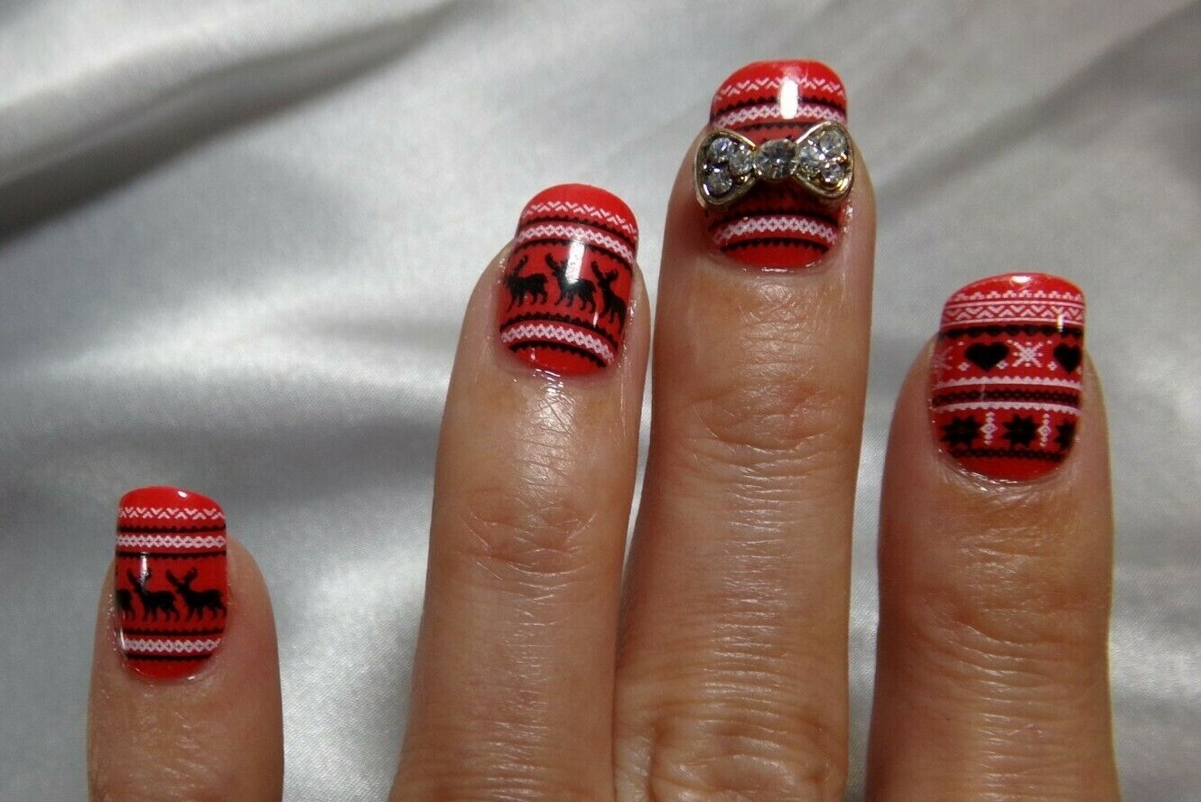 Fing’rs NAILS PRESS ON SHORT Shiny Red, Deer, hearts, Valentine