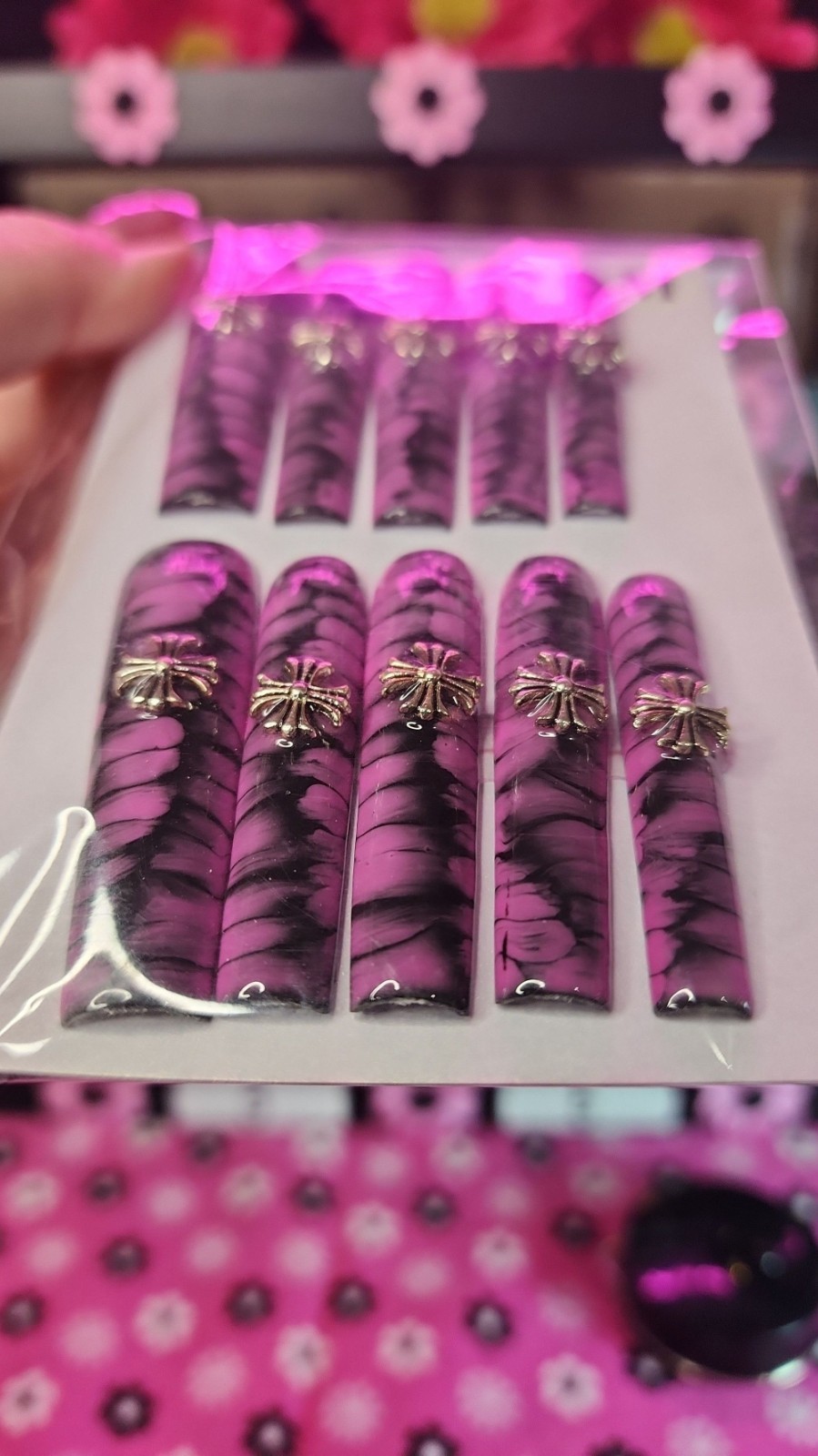 Medium Size Super Long Pink Wild Cross Square Press-on Nail Set