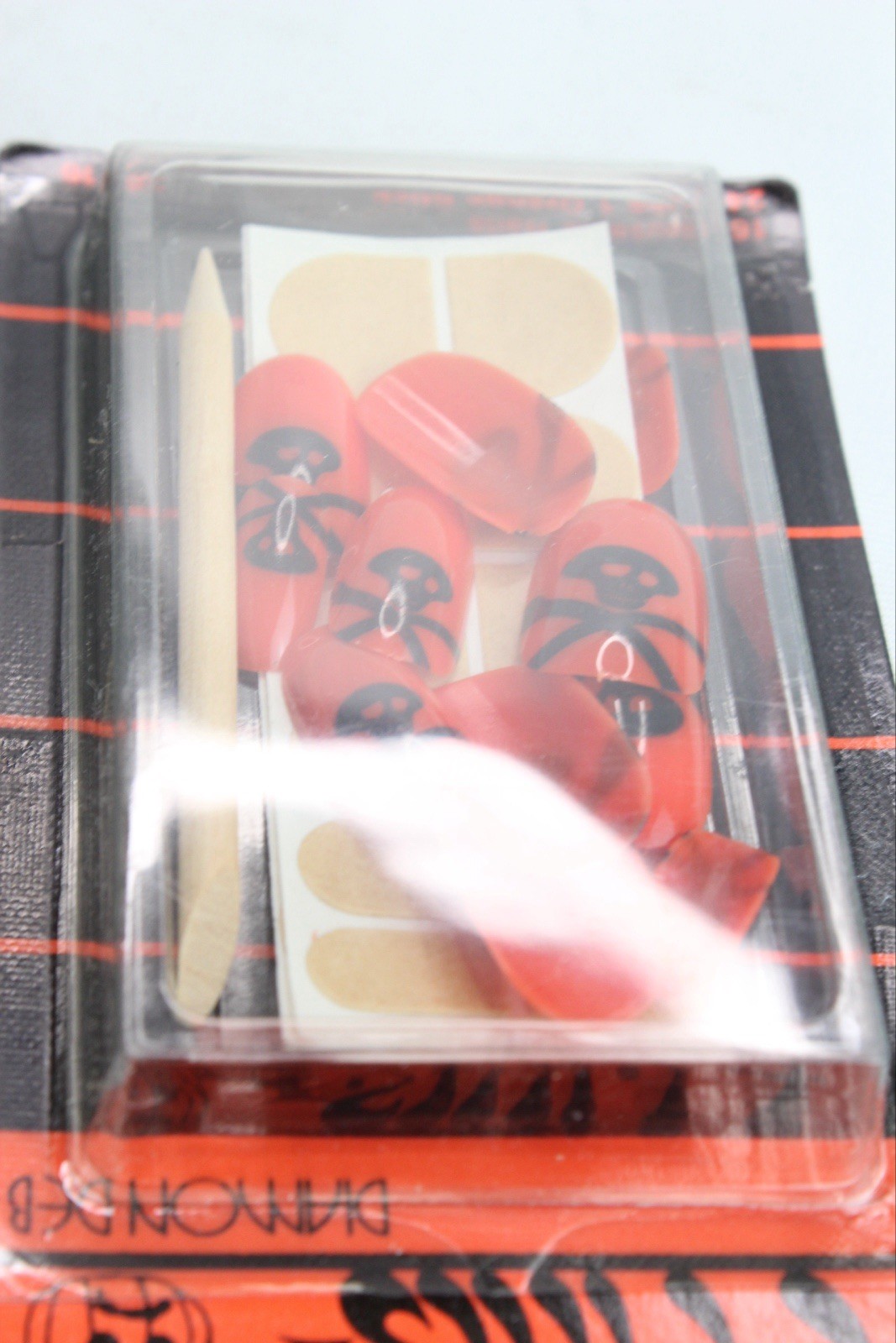 Diamon Deb Kurlash Halloween Press On Nails Vintage 1980s Orange Black Skulls