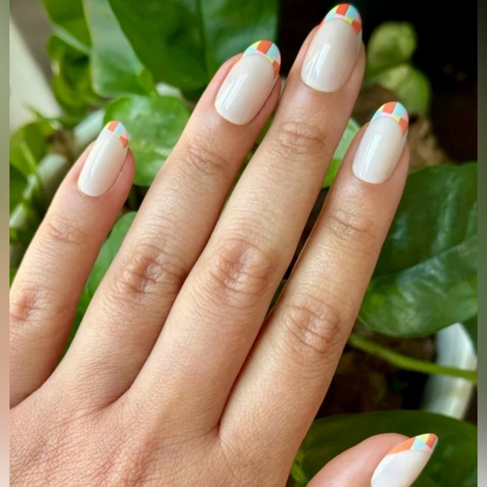 Olive & June Maximalist Instant Mani Press-On Nails – Parade French