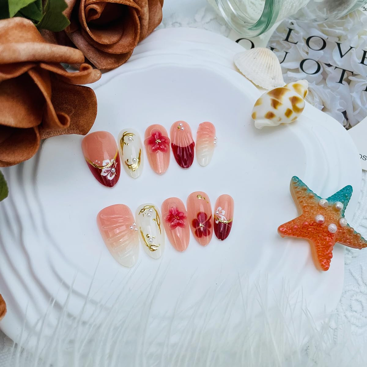 30Pcs Cute Flower Press on Nails Short Almond Fake Nails with 3D Shell Floral &