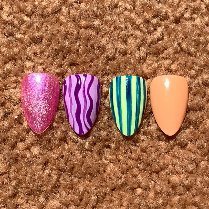 Custom nails sets! I can do French tip, stripes sideways or down, solid, cateye!