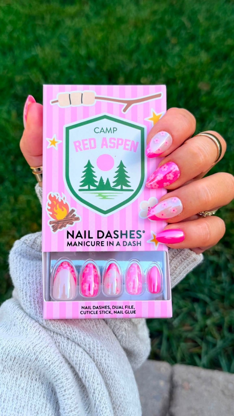 Red Aspen Press On Nails Desey’s Daisy Daydreams Medium Almond Pink Mix Floral