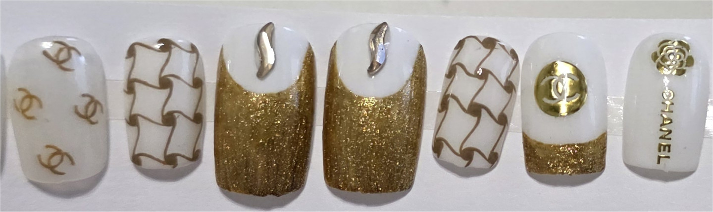 Custome 10 Pcs Luxury Gold White Press On Nails Gel Square Size Medium + Kit NIB