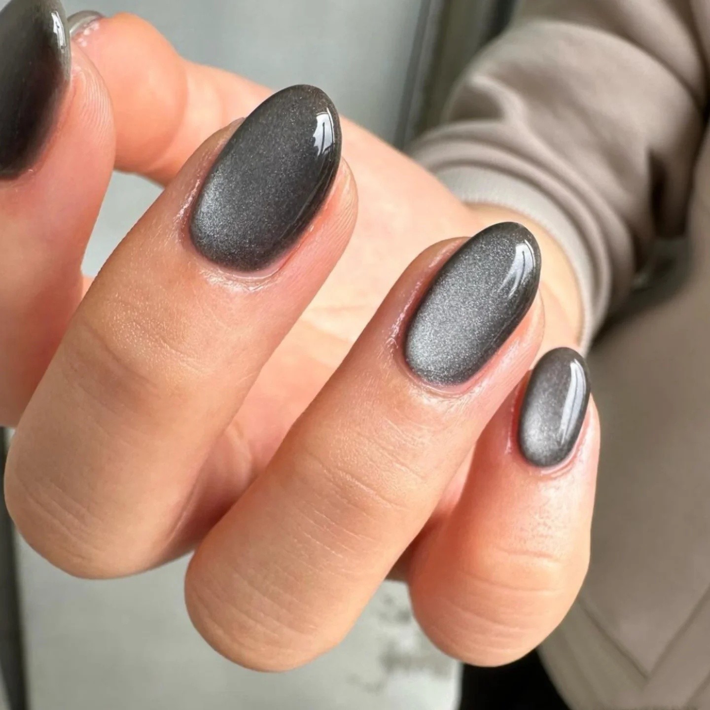 24pcs Simple Grey Cat Eye Press-On Nails, Short Round Shape