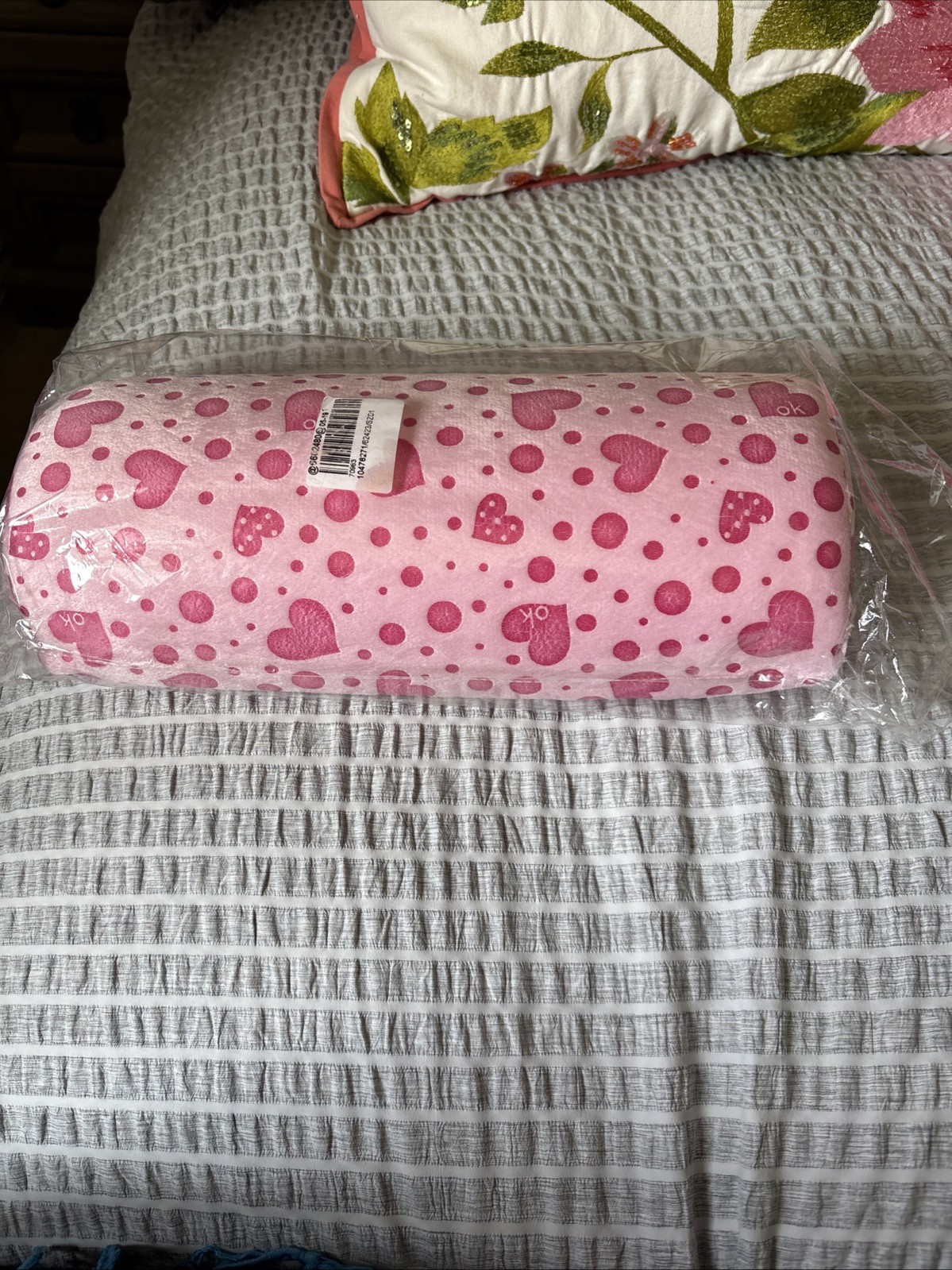 Manicure Kit Arm Rest Nail Armrest Heart Pattern Hand Pillow