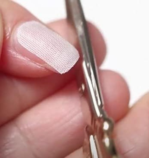 Add Strength with White Silk Nail Wrap – 70 Tabs