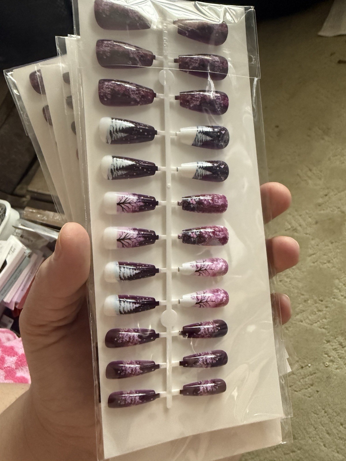 24 Pc Press On Nails Christmas Snow Scene Pink Purple White