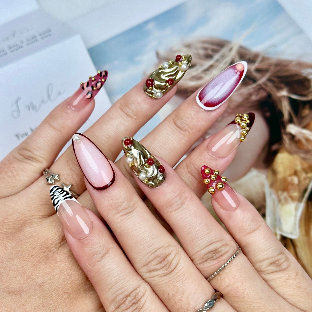 Elegant Diva Summer Press-On Nails – 3D Apricot Clover, Red & Gold | Handmade Se