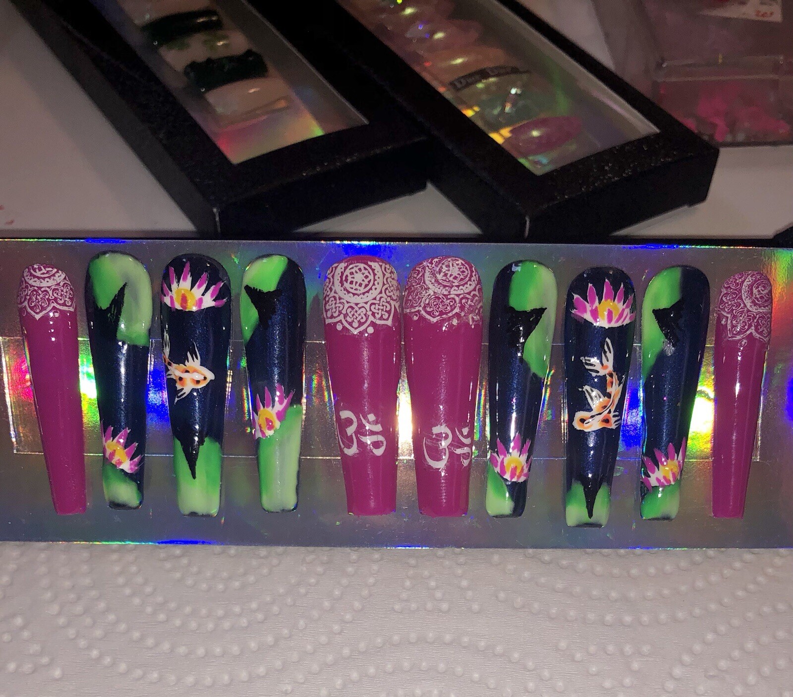Vibrant Zen Pink and Green Nail Set