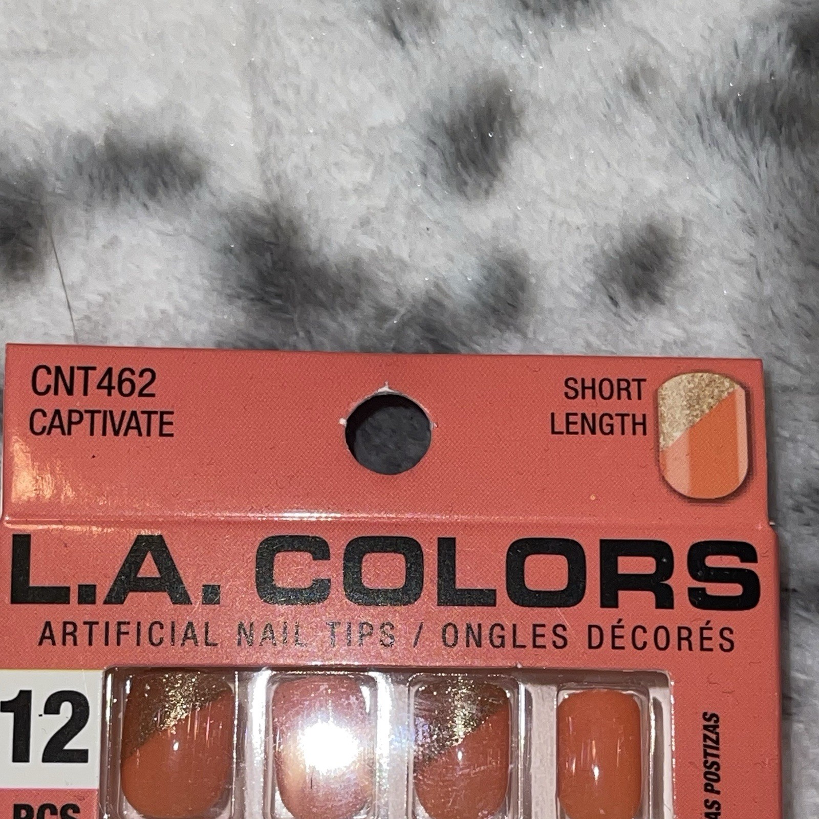 L.A. Colors NAILS ON! 12 Nails CAPTIVATE Short Square Glossy Orange+Gold Accents
