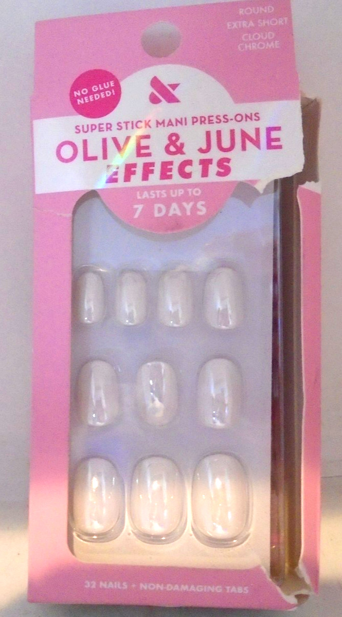 Olive & June Effects Super Stick Mani Press On Nails Extra Short Cloud Chrome