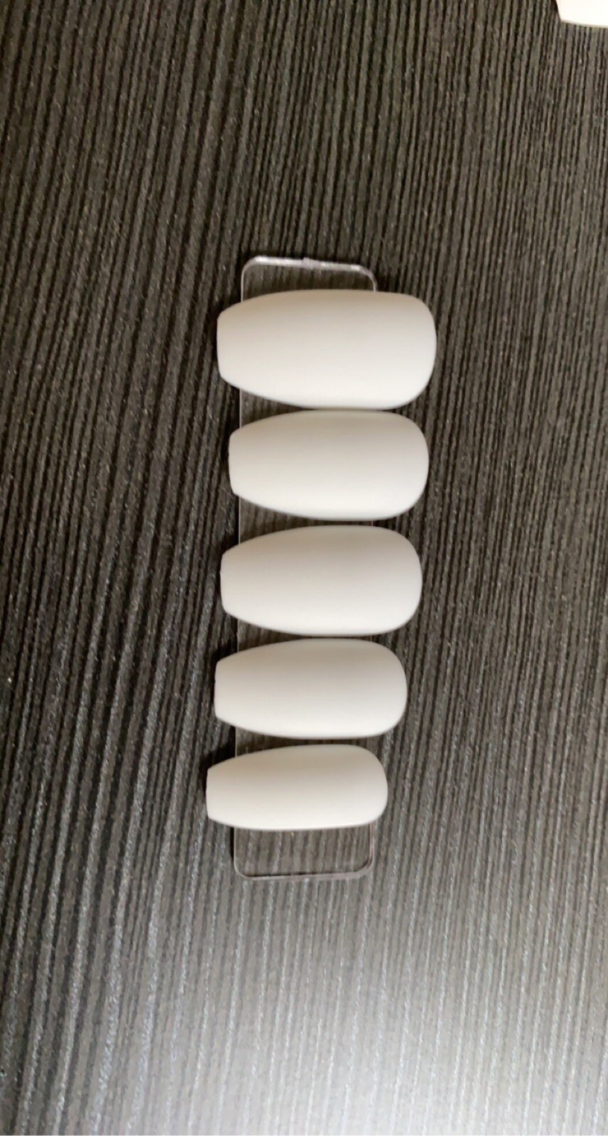 nails