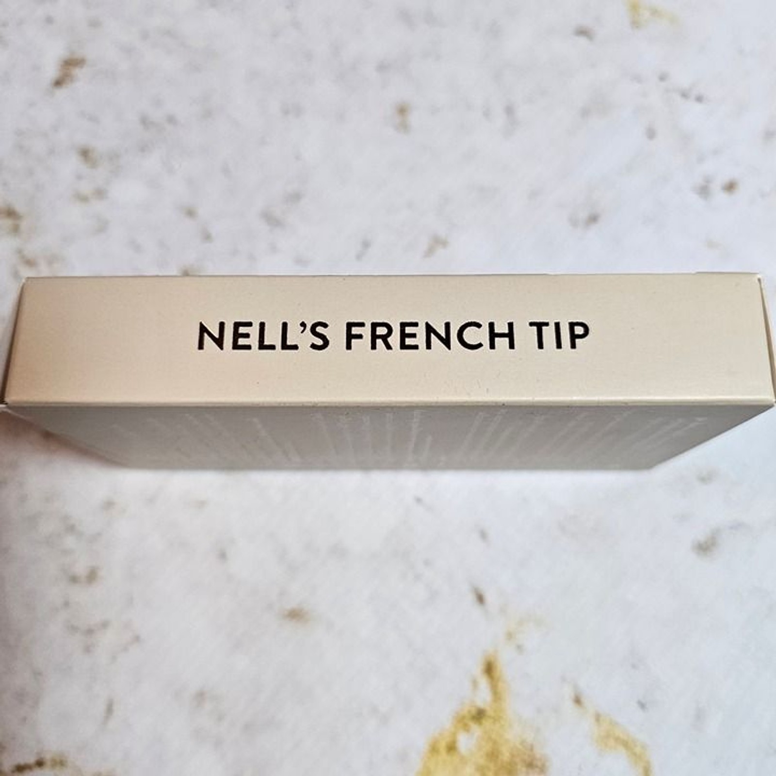 NEW Red Aspen Press On Nails Nell’s French Tip Short Square Nude White