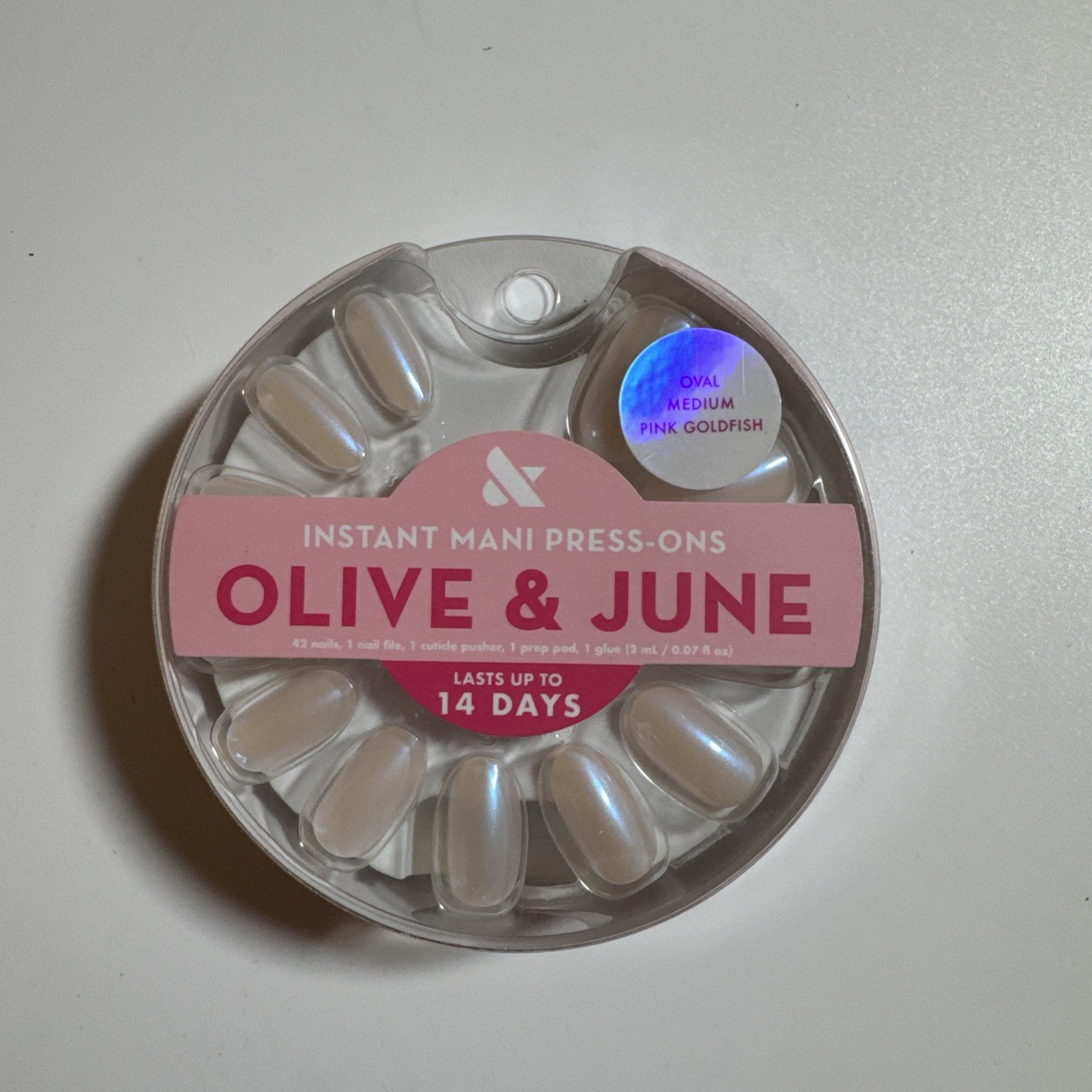Olive & June Instant Mani Press-On Nails Round Short Pink Chrome French NEW