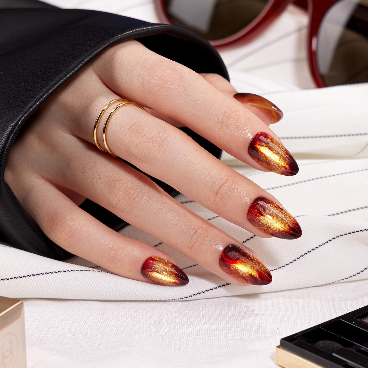 VSALON Press On Nails Short Almond – Golden Cat Eye, 32 PCS