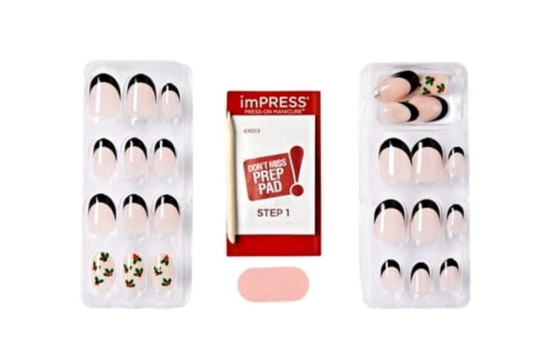 KISS imPRESS Press on Nails, Soft Glowing Snow, Beige, Short Oval, 30 Count NEW