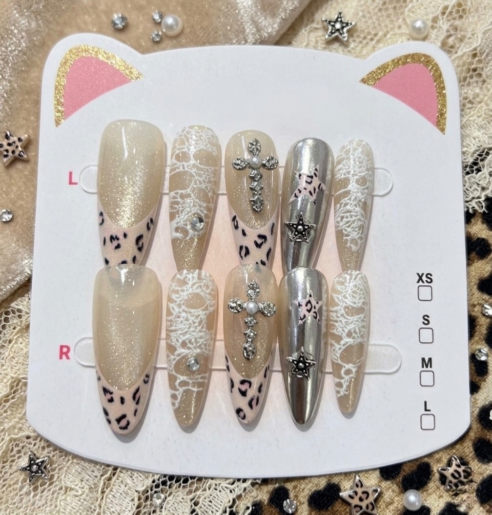 Leopard Print, Silver Chrome & Lace Design 3D handmade