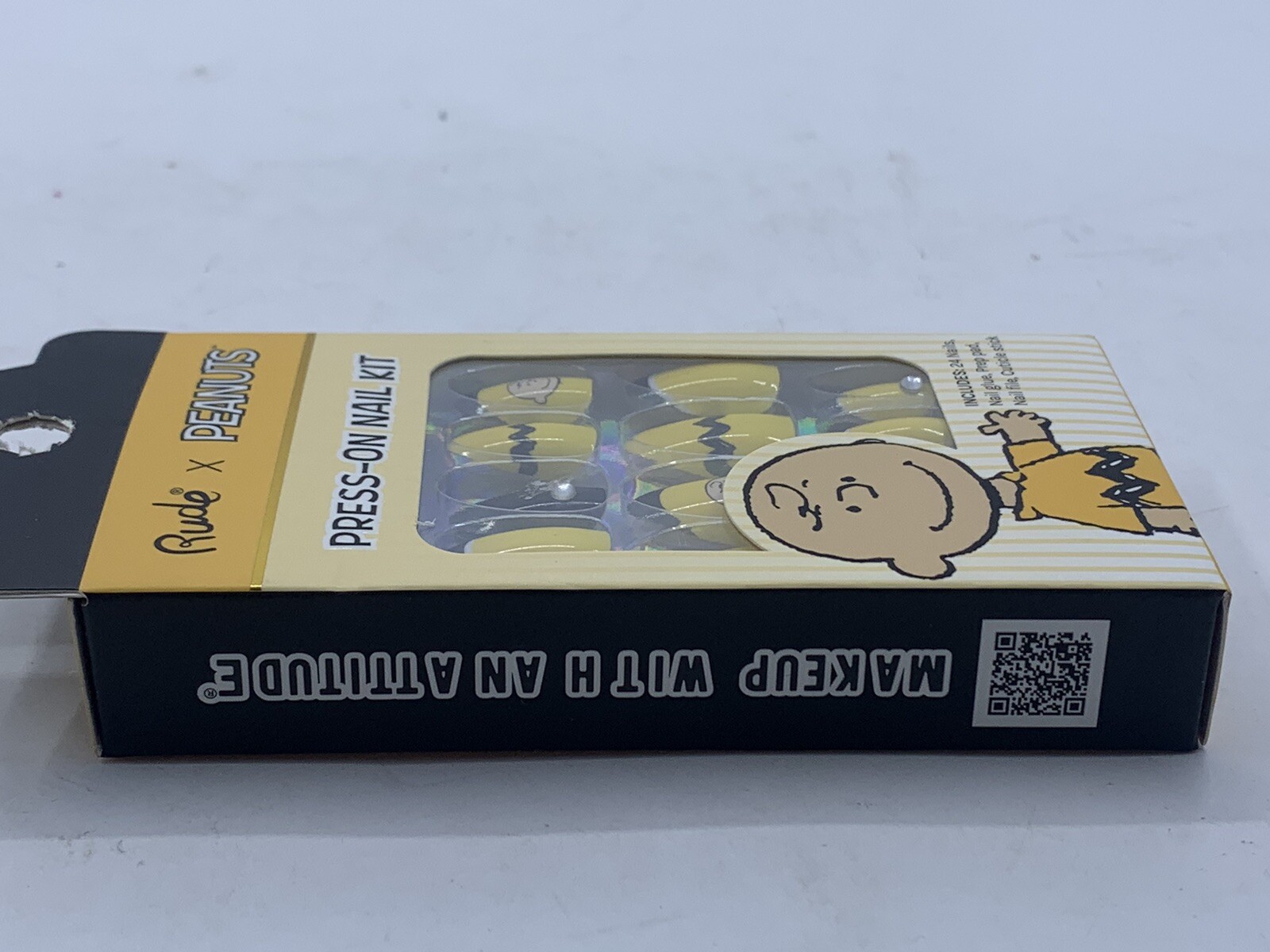 BRAND NEW – Peanuts Charlie Brown Press-On Nail Kit by Rude Cosmetics