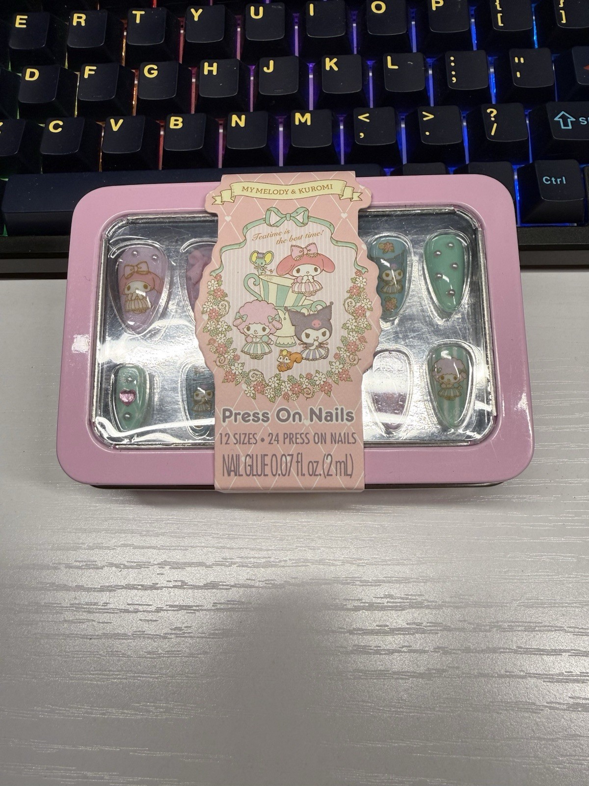 My Melody And Kuromi Tea time Press On Nails in tin box NEW